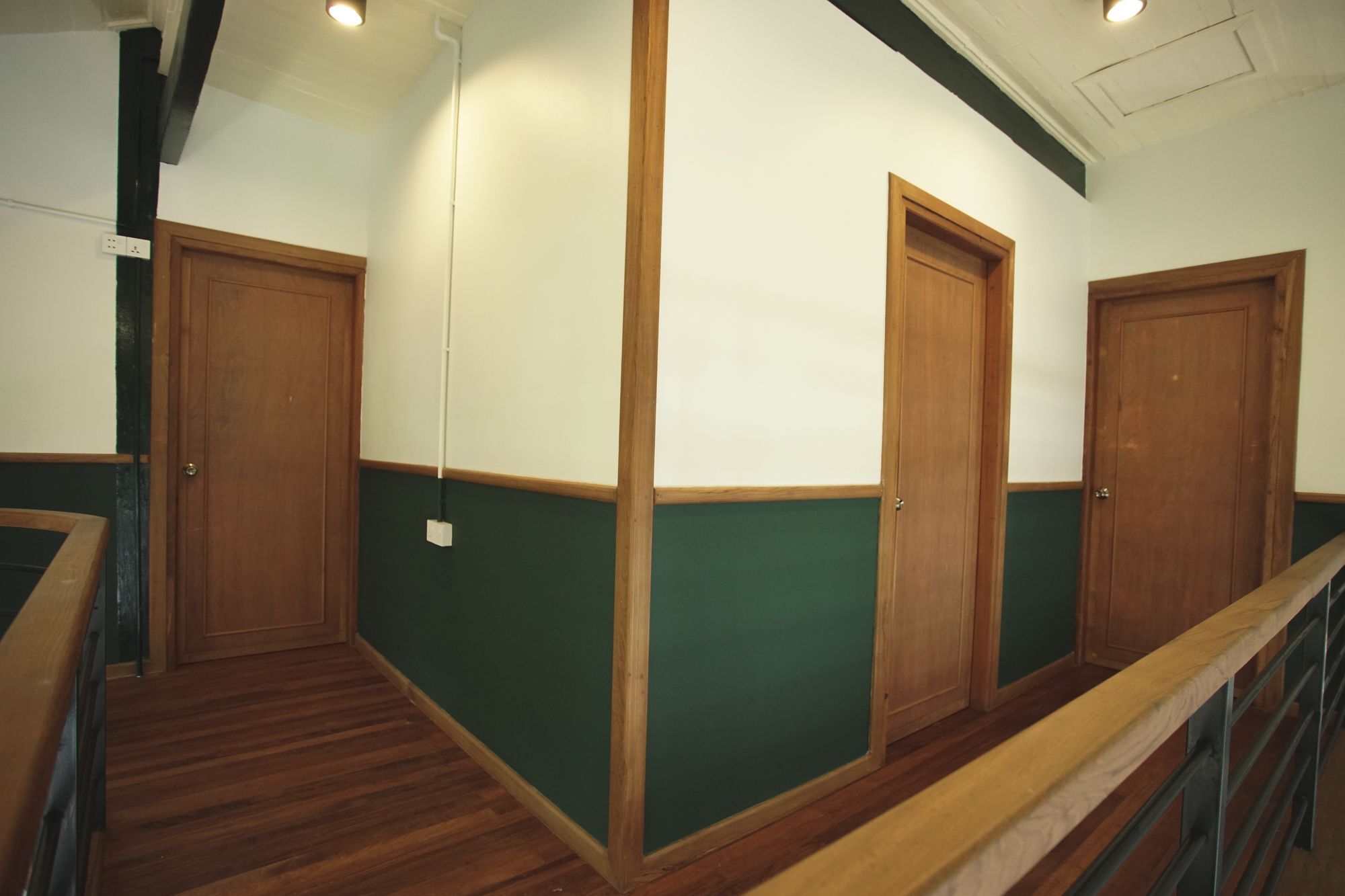 501 Merchant Bed & Breakfast Янгон Экстерьер фото