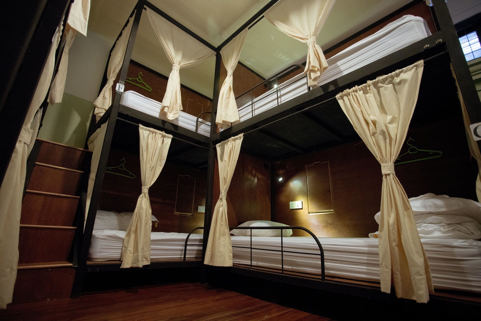 501 Merchant Bed & Breakfast Янгон Экстерьер фото